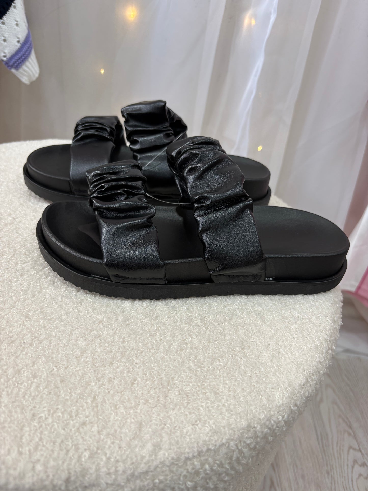 SALE ITEM Black Ruffle sliders