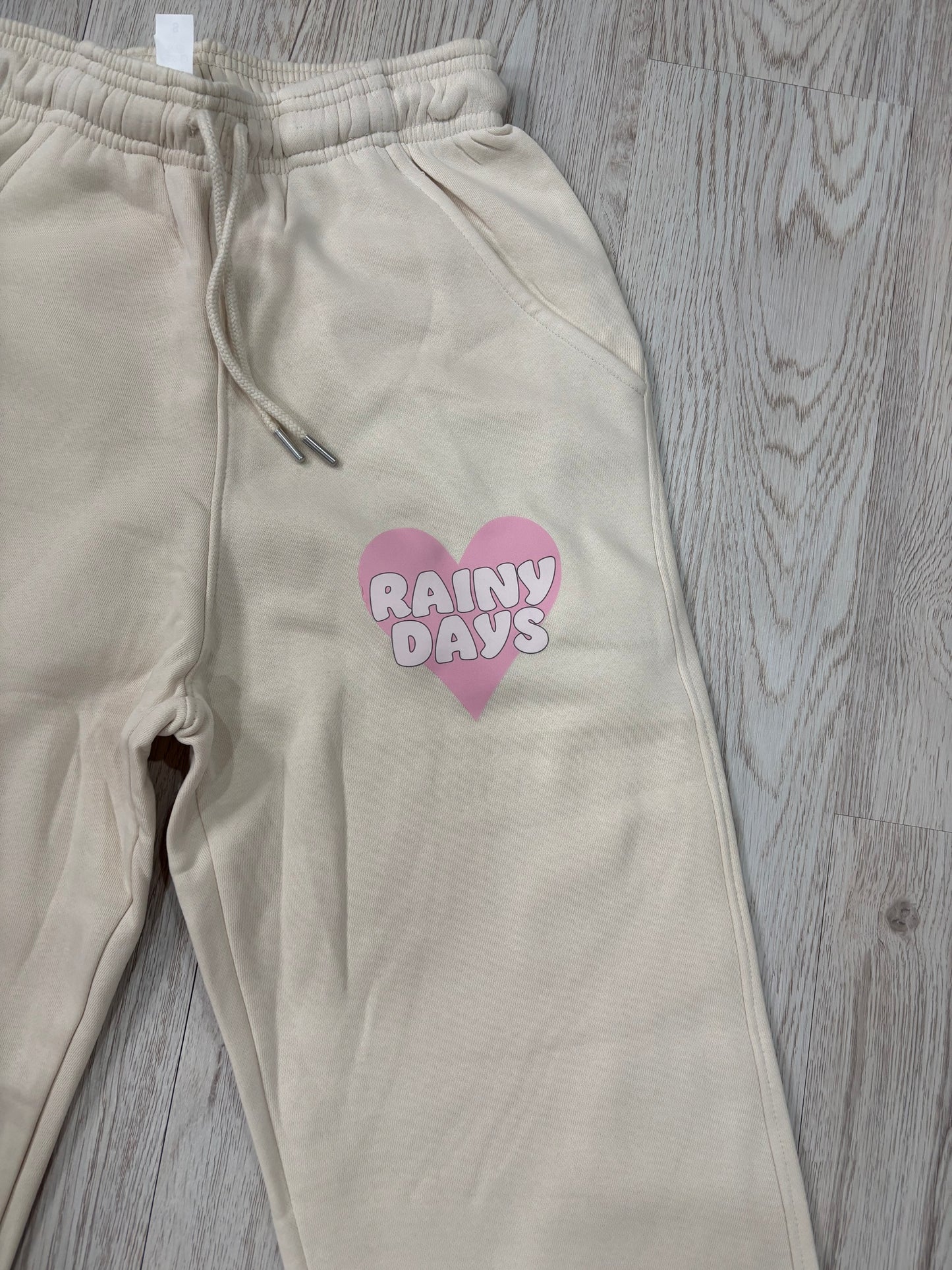SALE ITEM Clean hearted straight leg joggers