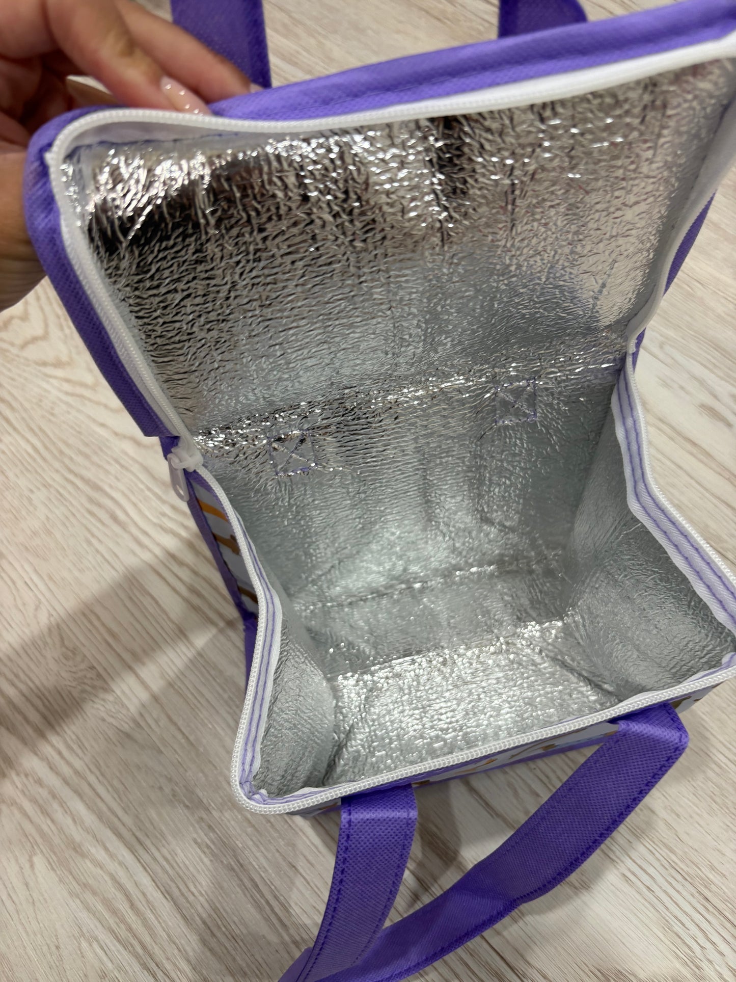Sale item insulated lunch bag